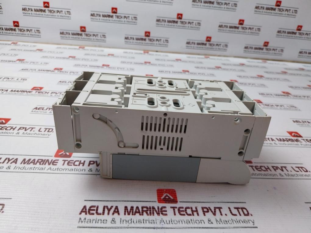 Rittal Sv9344.010 Load Isolators 160A/690Vac 50/60Hz