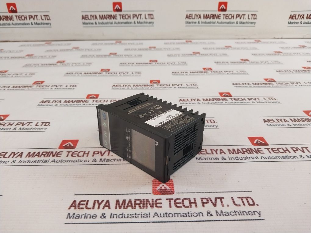 Rkc Rb400 Digital Temperature Controller 100 - 240V Ac 50/60Hz