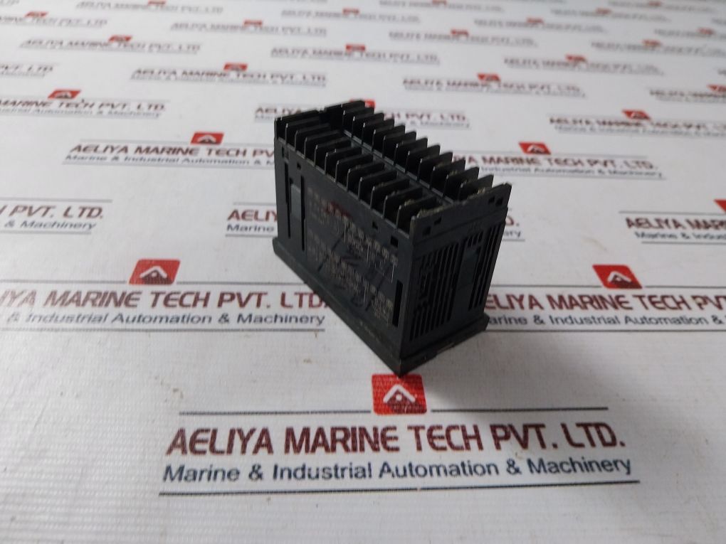 Rkc Rb400 Digital Temperature Controller 100 To 240V Ac 50/60Hz