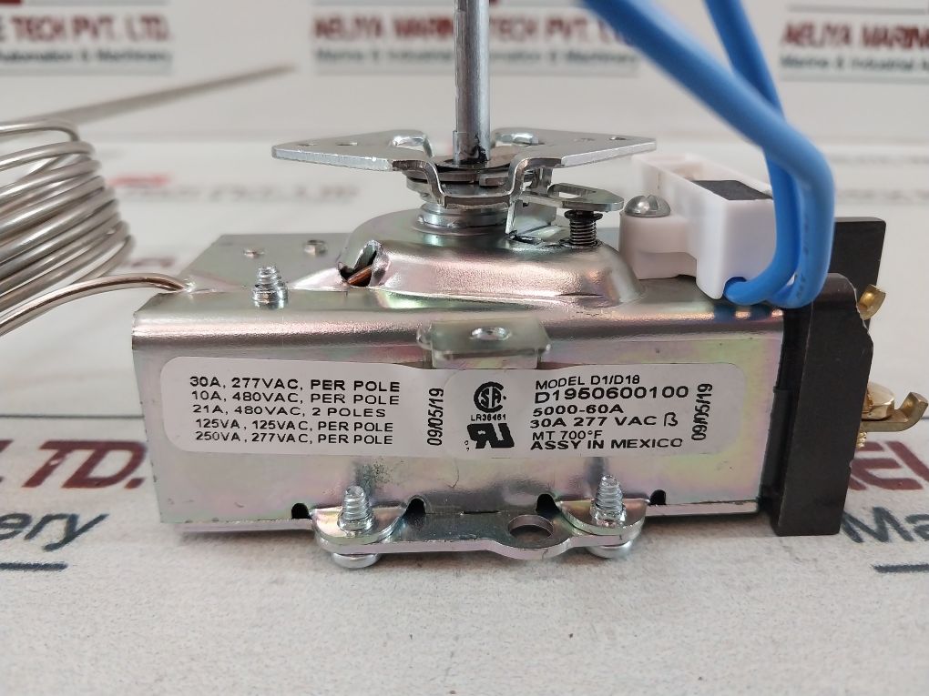 Robertshaw D1/D18 Electric Thermostat 5000-60A – Aeliya Marine Tech