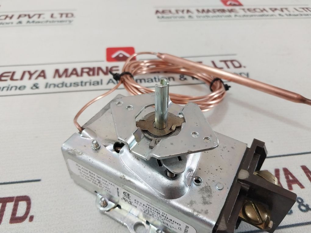 Robertshaw D1Nr0840400 Thermostat