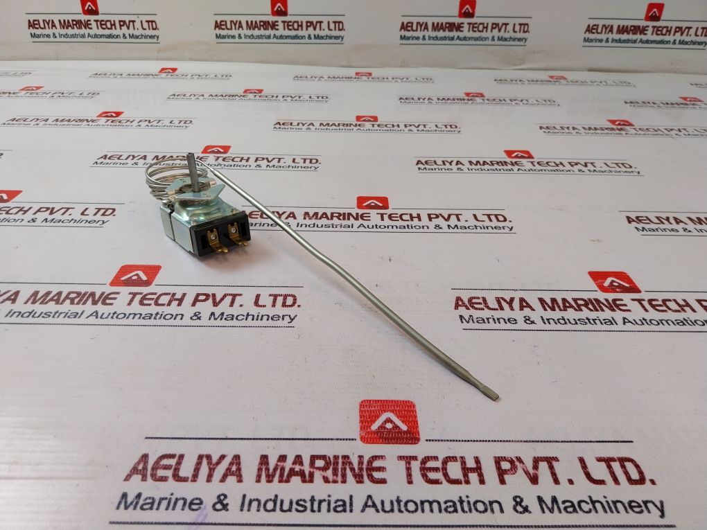 Robertshaw Model S-100-48 Electric Thermostat 30 Amp 277V Ac