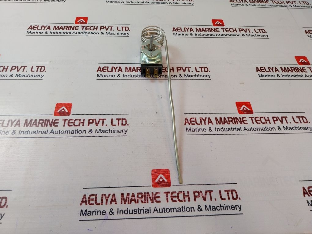 Robertshaw Model S-100-48 Electric Thermostat 30 Amp 277V Ac