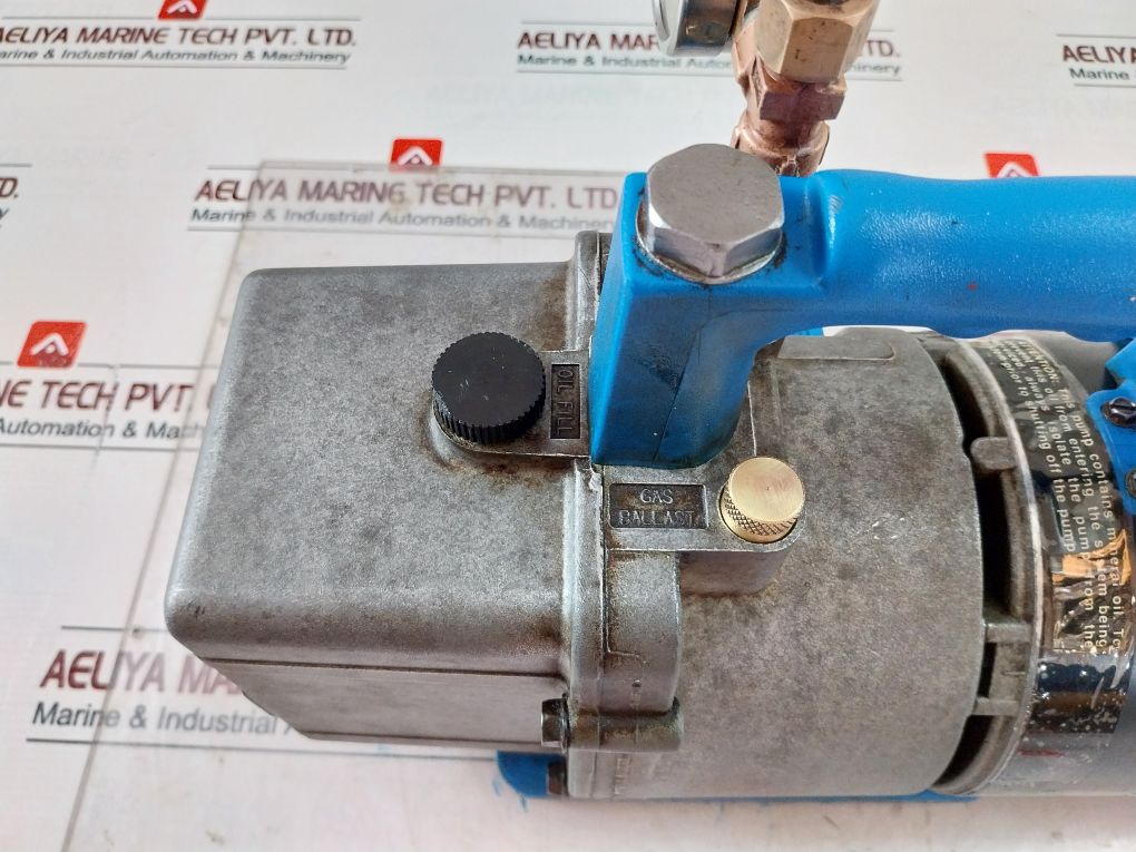 Robinair 15424 High Performance Vacuum Pump 110-115/220-250V