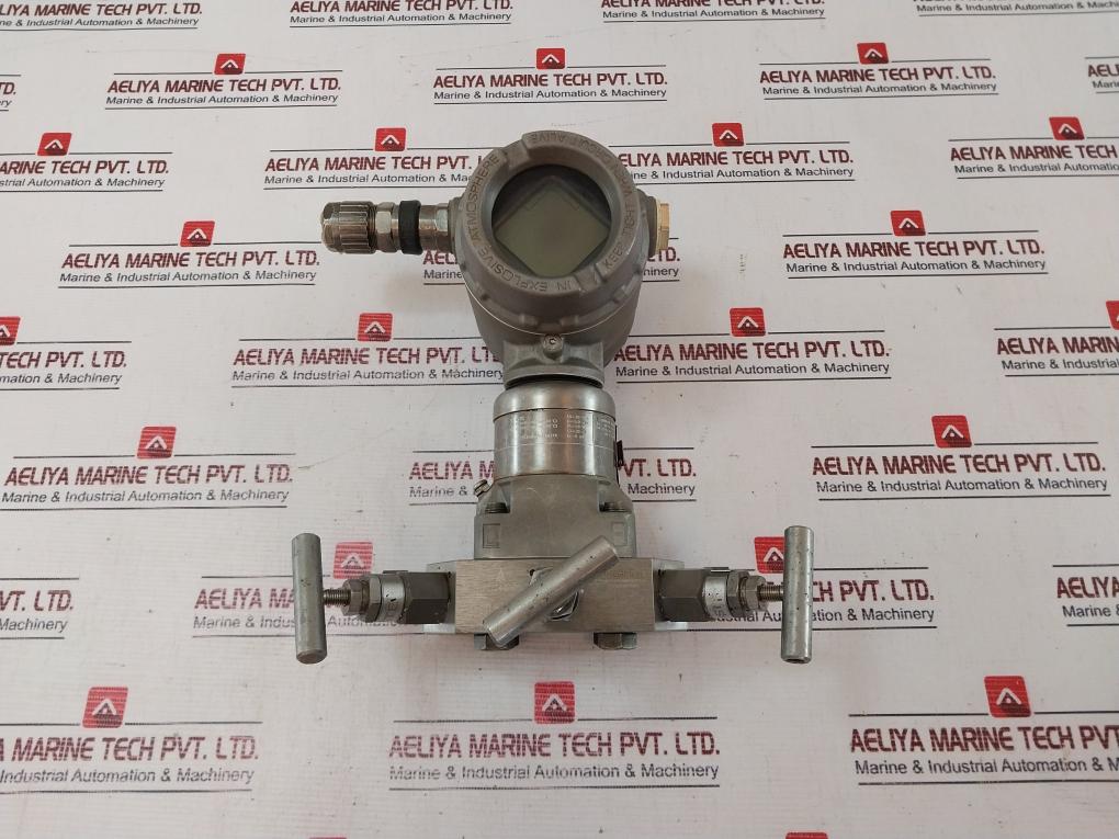 Rosemount 03151-9005-0001 Pressure Transmitter W/ C305121124-0000 Manifold 30Vdc