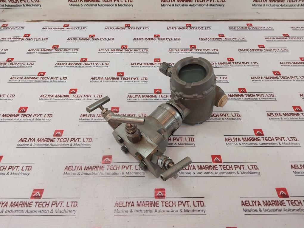 Rosemount 03151-9005-0001 Pressure Transmitter W/ C305121124-0000 Manifold 30Vdc