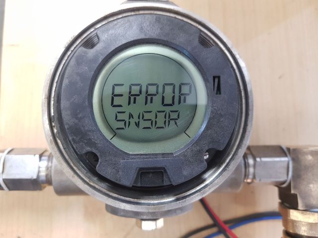 Rosemount 3144P D6F2I1M5Q4U1Xak1011 Fieldbus Temperature Transmitter
