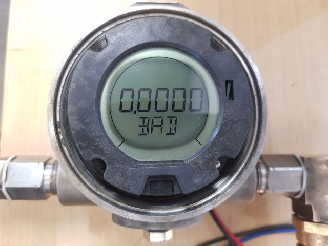 Rosemount 3144P D6F2I1M5Q4U1Xak1011 Fieldbus Temperature Transmitter