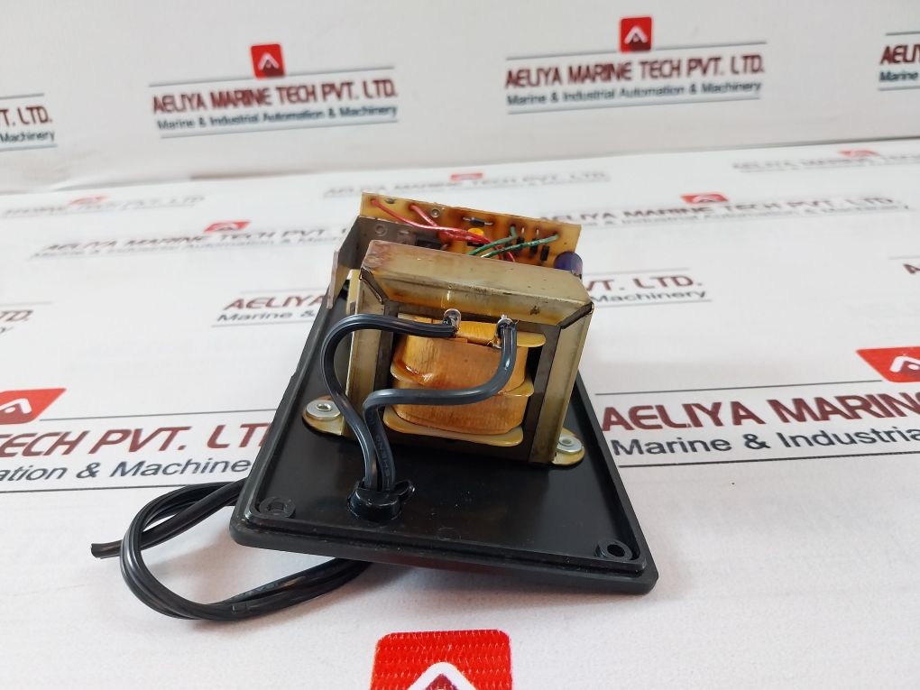 Rr 12600M 12 Volt Gelled/Cell Charger 120Vac 50/60Hz