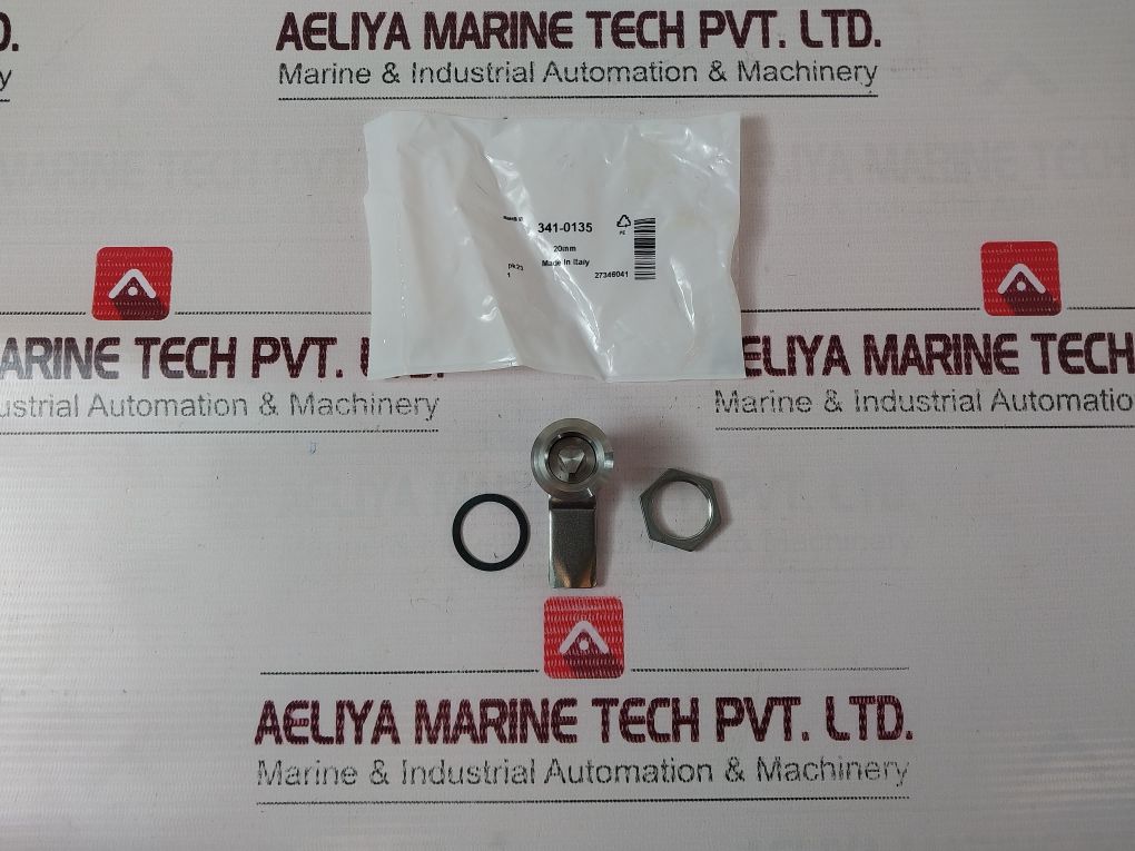 Rs 341-0135 Stainless Steel Triangular Cabinet Lock 20Mm 939.02.01.850