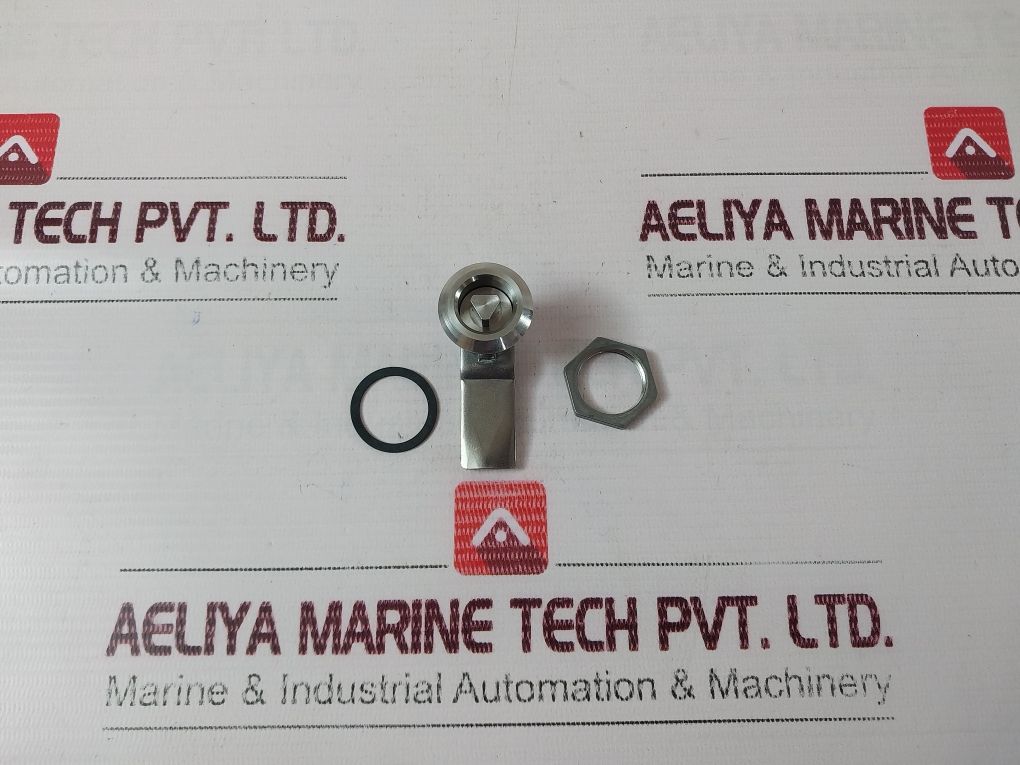 Rs 341-0135 Stainless Steel Triangular Cabinet Lock 20Mm 939.02.01.850