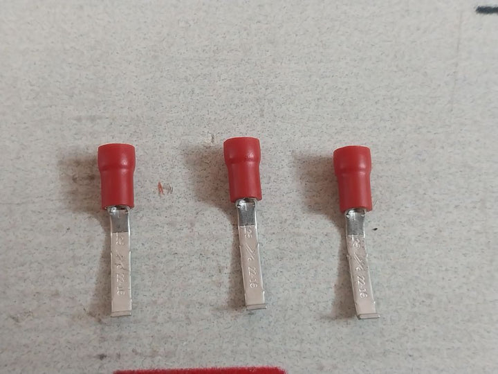 Lot Of 100X Rs Pro 534-373 Hooked Insulated Crimp Blade Terminal Red