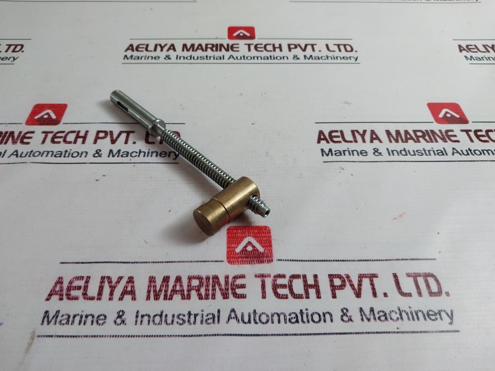 Run Master 33-30081/2A/30111/2 Metric Cross Lead Screw And W/Nuts Run 330X 1000R