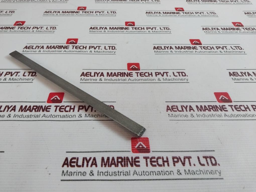 Run Master 33-3038 Gib Square Tool Bit 330 X 1000R