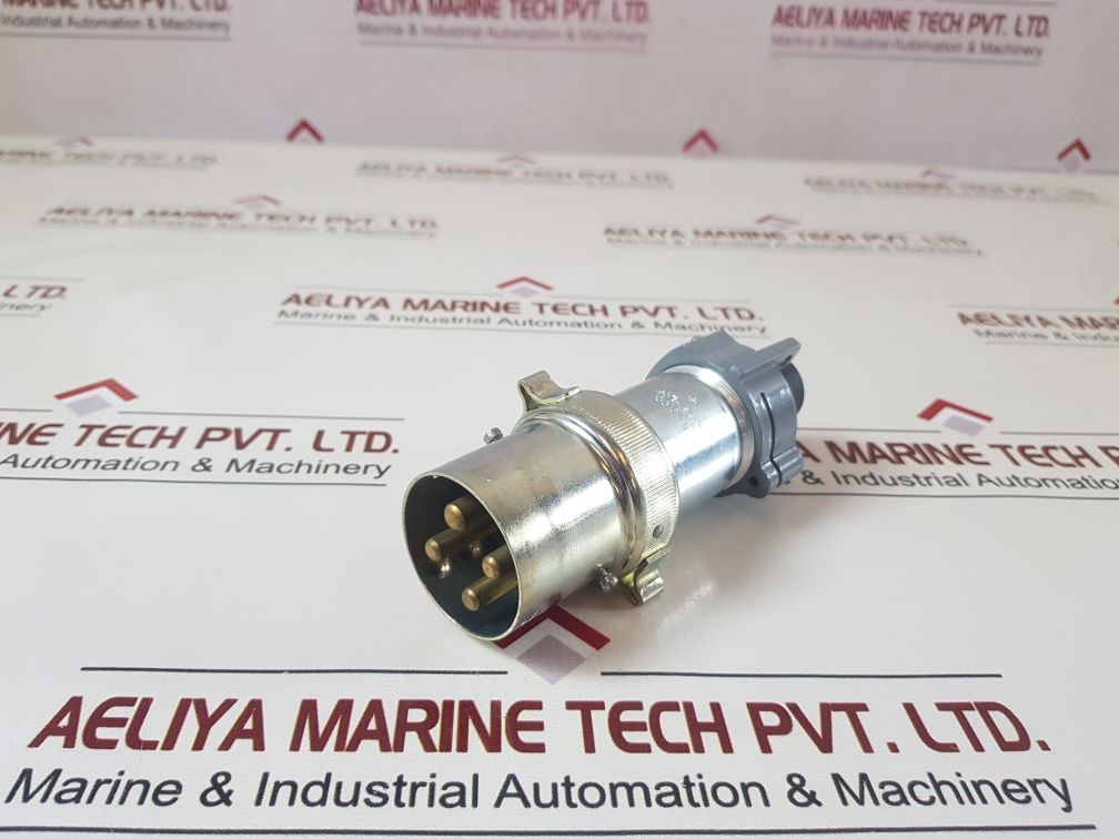 Russellstoll 4243 Explossion-proof Line Interlocked Plug
