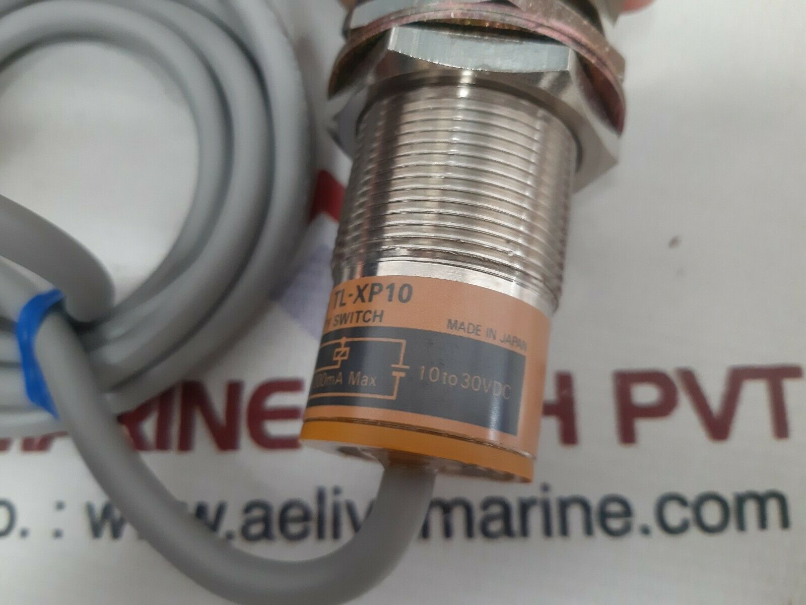 Omron tl-xp10 proximity switch