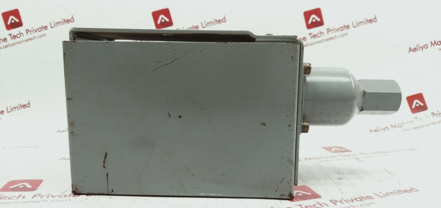 Allen-Bradley bulletin 836 pressure control commandeapression