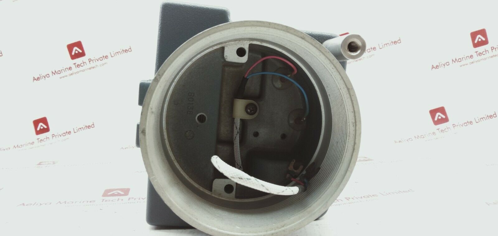 Field terminals b0138