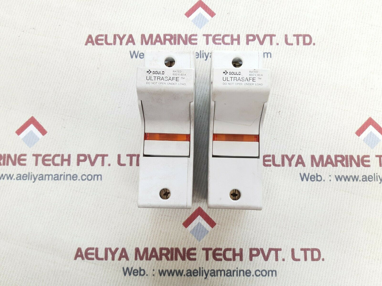 Gould ultrasafe us6j1i fuse holder 600V 60A