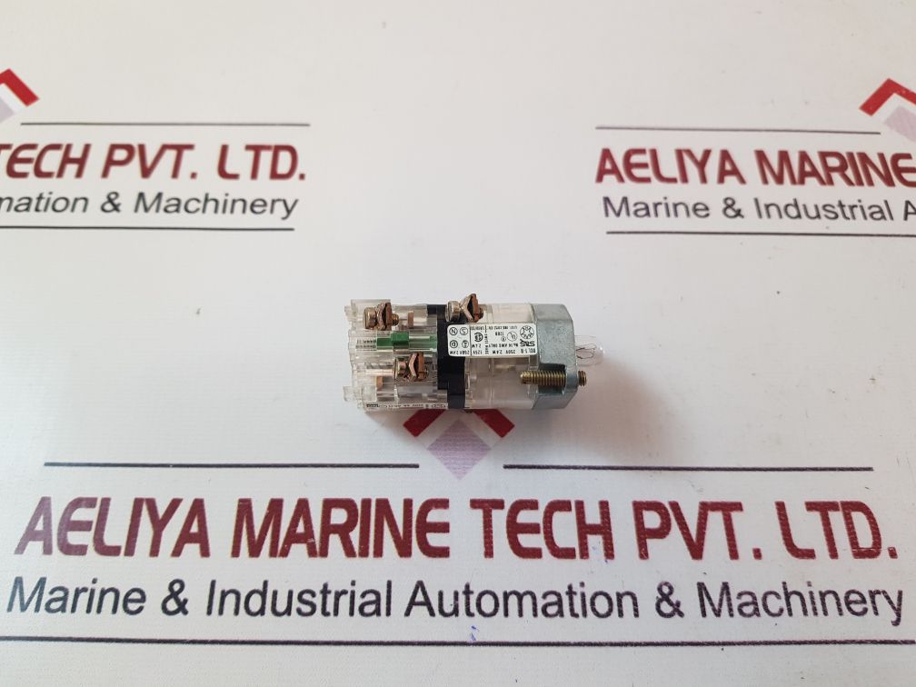 S&S Dcl 1-9 De 1-11 Light Button Contact Block