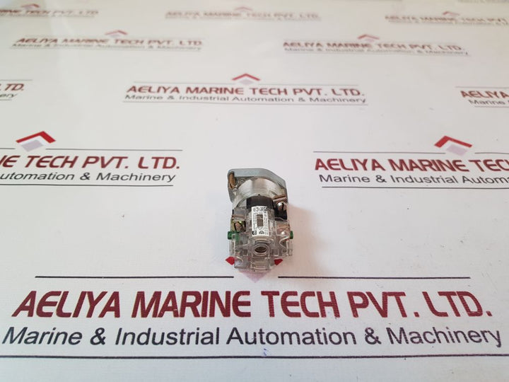 S&S Dcl 1-9 De 1-11 Light Button Contact Block