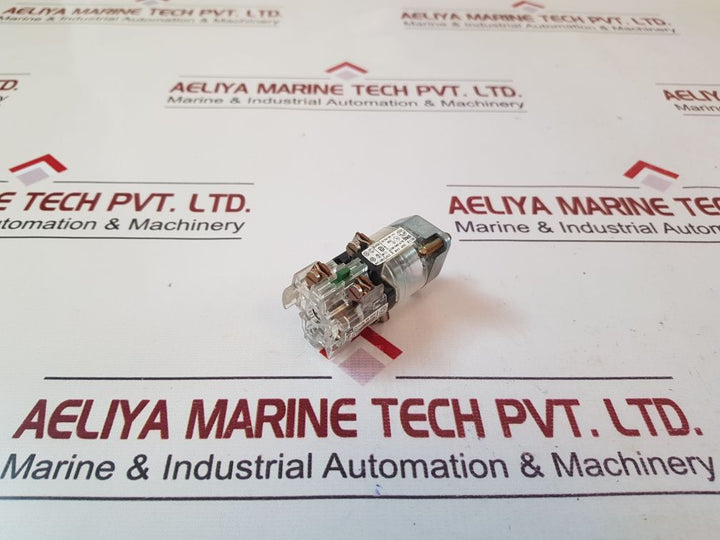 S&S Dcl 1-9 De 1-11 Light Button Contact Block