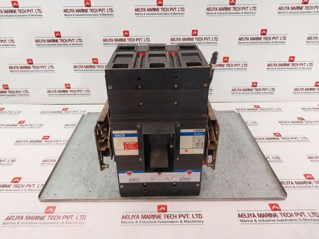 Sace Ln800 Circuit Breaker 10A 380V