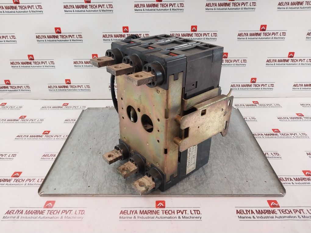 Sace Ln800 Circuit Breaker 10A 380V