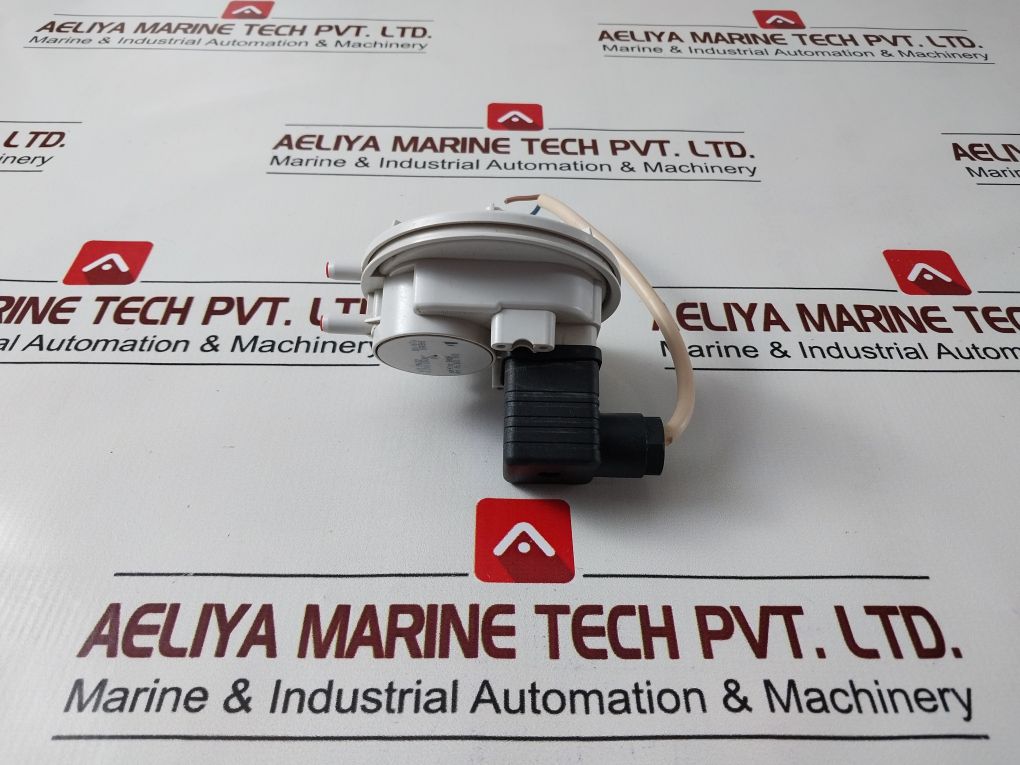 Safetec E01 003 605 99622 Airflow Indicator