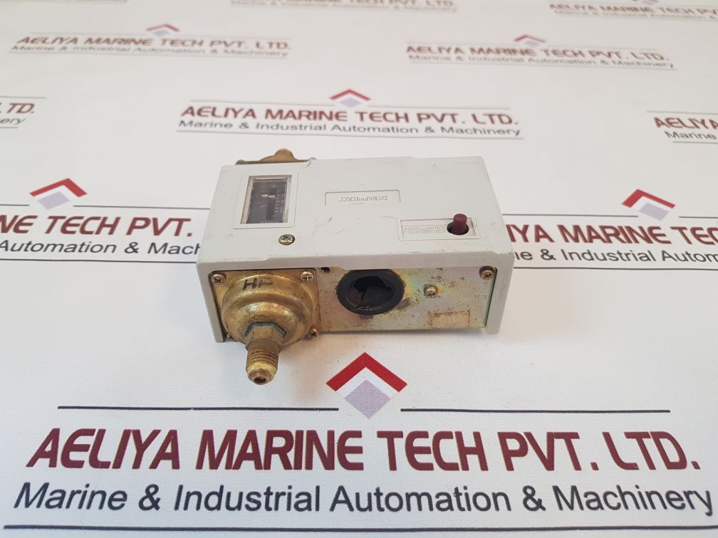 Saginomiya Ons-c106 Pressure Switch 1.5Mpa 
