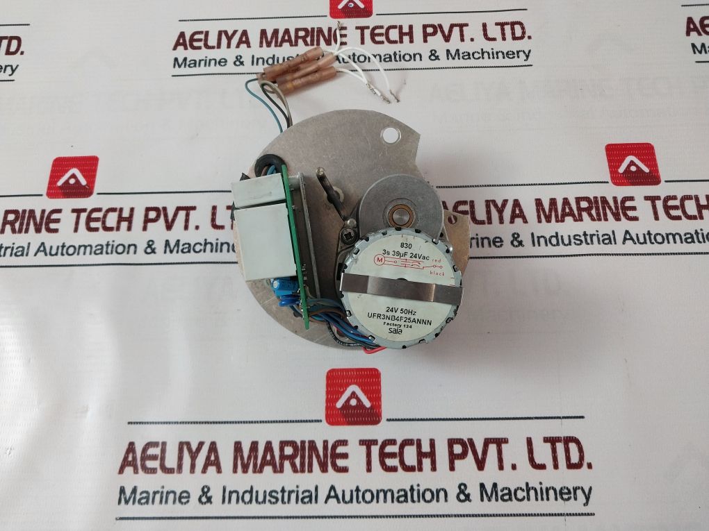 Saia 830 3S 39µF 24Vac
