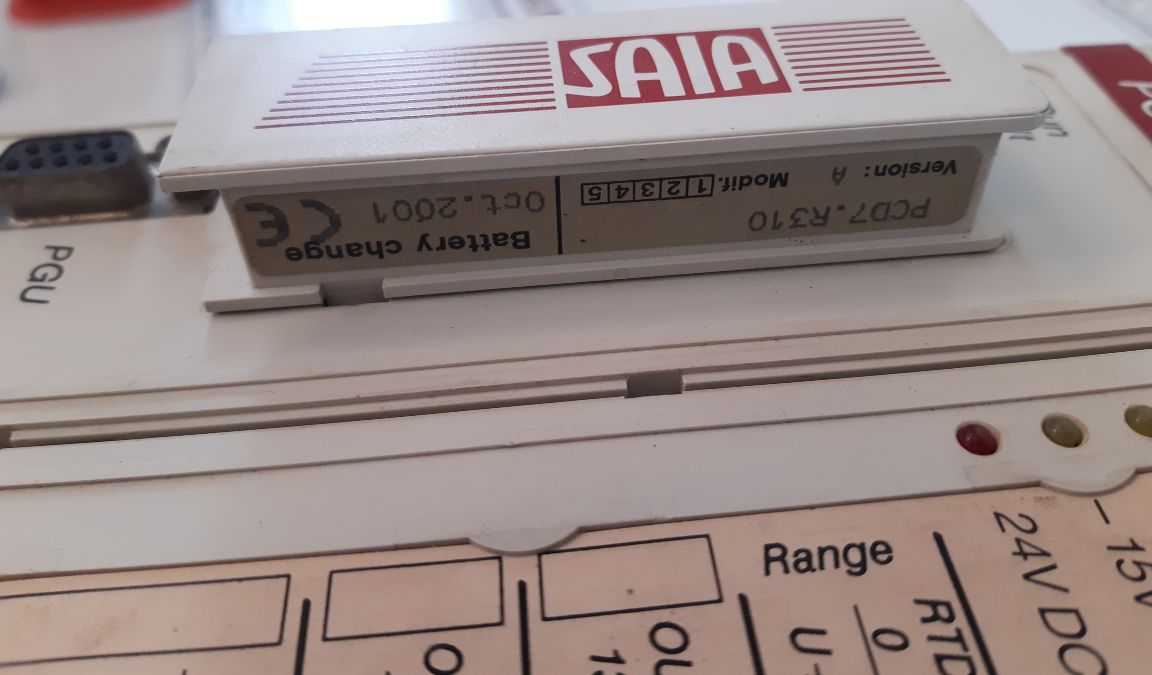 Saia pcd4.m110+pcd4.w10+pcd4.a20+pcd4.e11+pcd4.a40 processor module rack