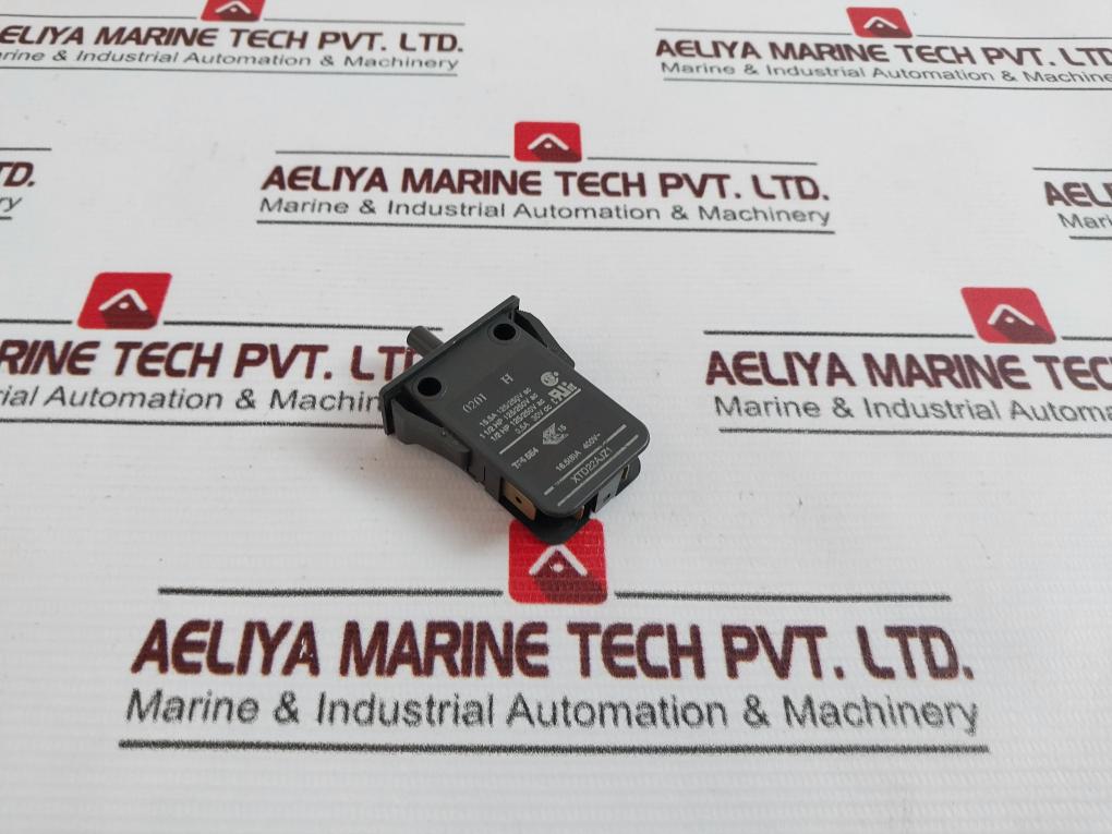 Saia Xtd22Ajz1 Double Break Momentary Switch 400V