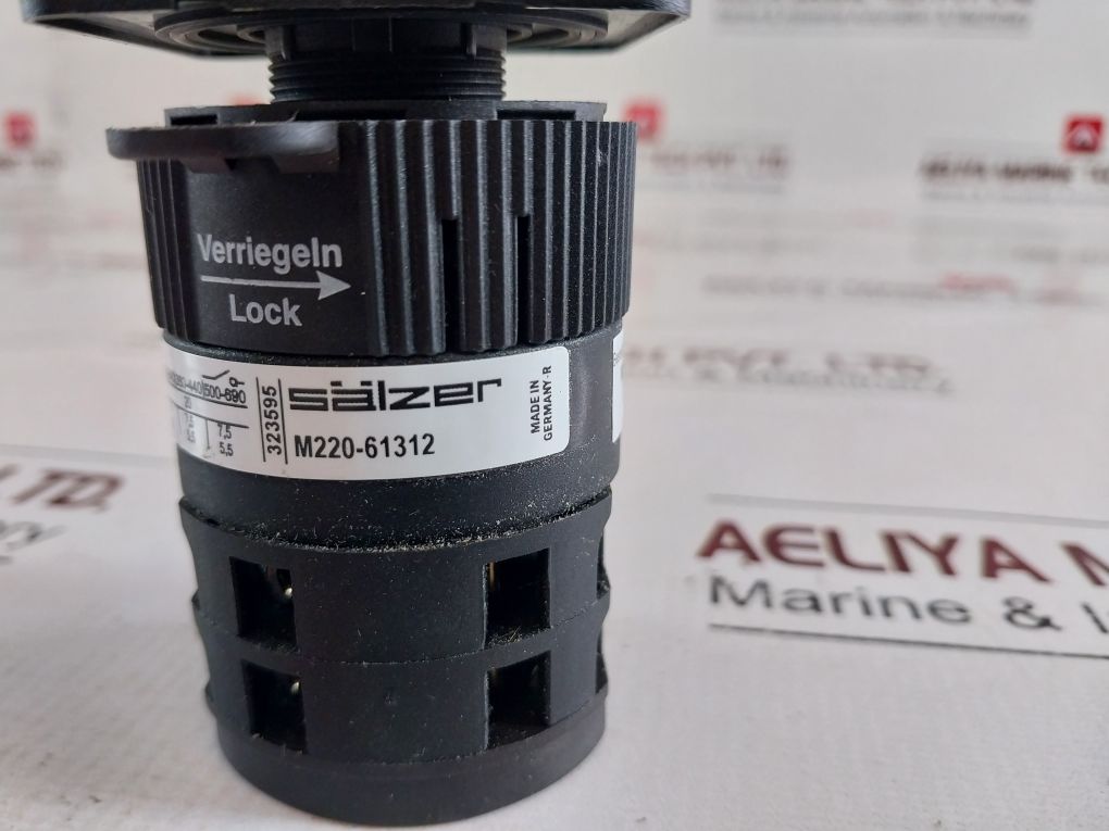 Salzer M220-61312 Rotary Cam Switch