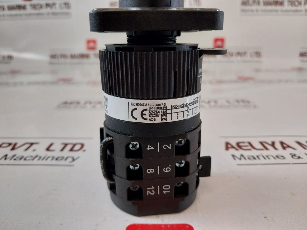 Salzer M220-61325 Rotary/Cam Switch
