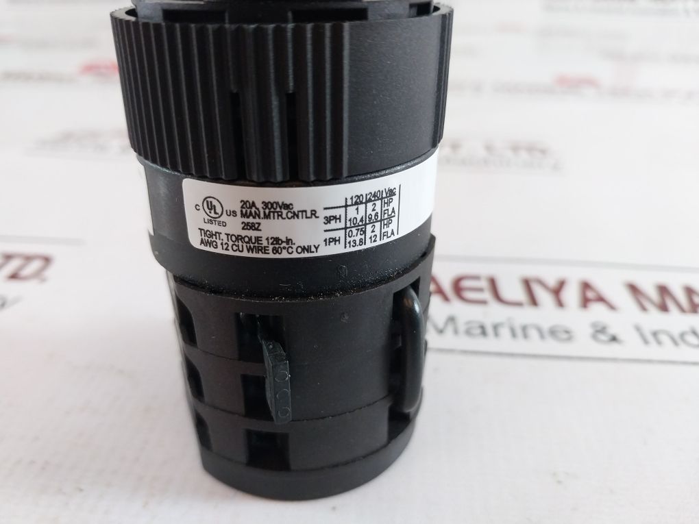 Salzer M220-61325 Rotary Cam Switch 7,5Kw 380-440V M220-se3990