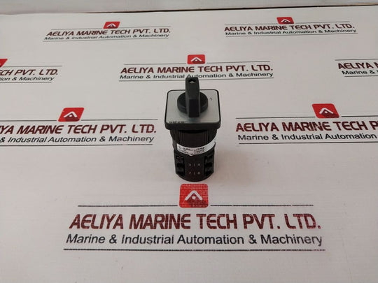 Salzer P220-61003-a01 Rotary Switch