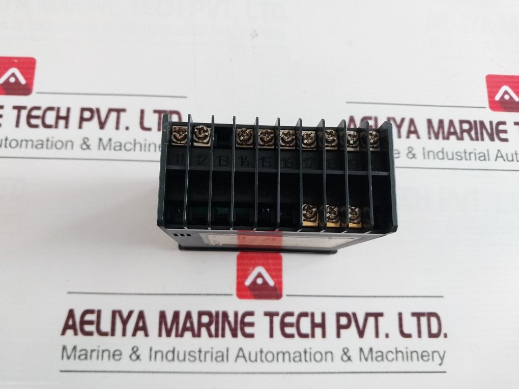 Samwon Eng Sd-94M Rrrn Digital Temperature & Huminity Controller