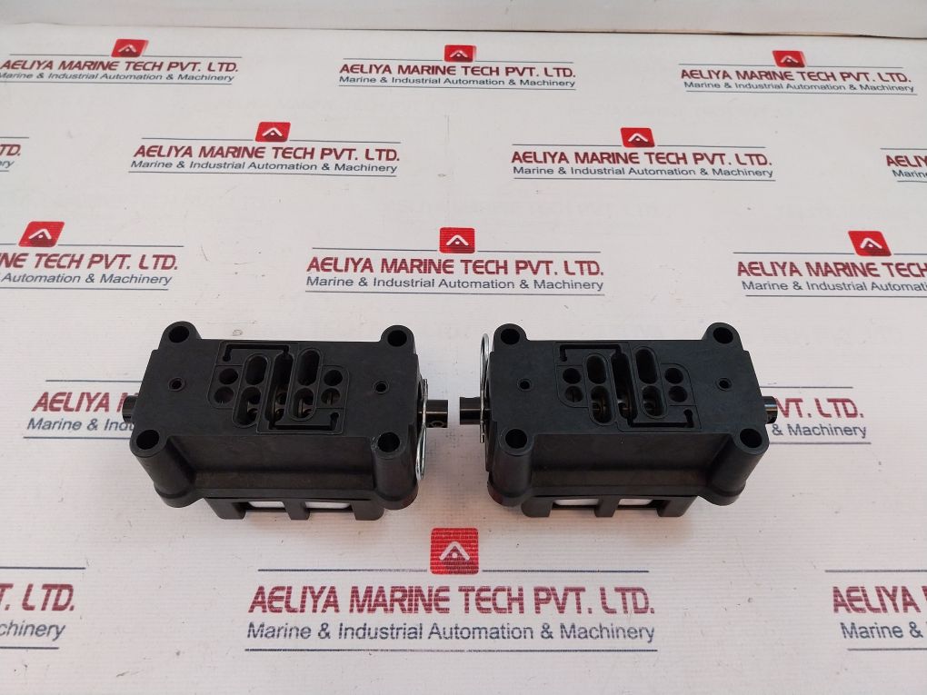 Sandpiper Ii 031-140-000 Air Valve Assembly