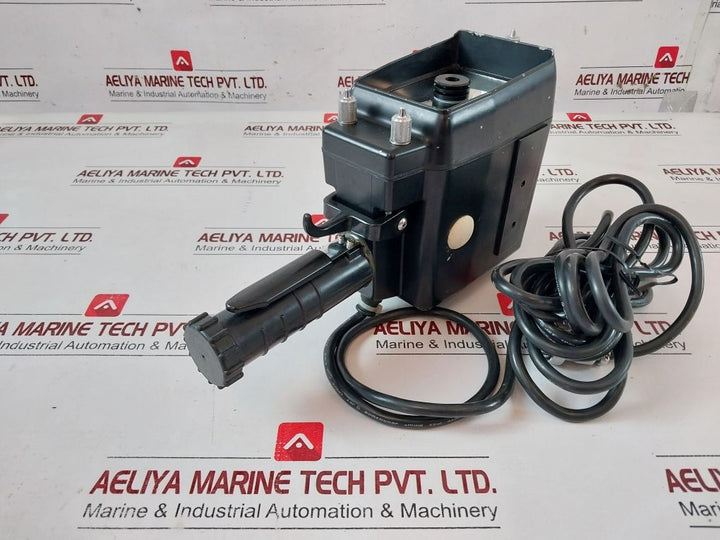 Sanshin Sps-10A With Bcn-24S Portable Daylight Signalling Lamp Set