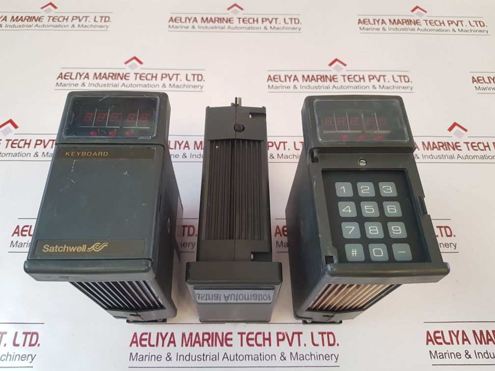 Satchwell Mmc 4701 Keyboard Controller Control Panel 24Vac~ 5060Hz 8.5Va
