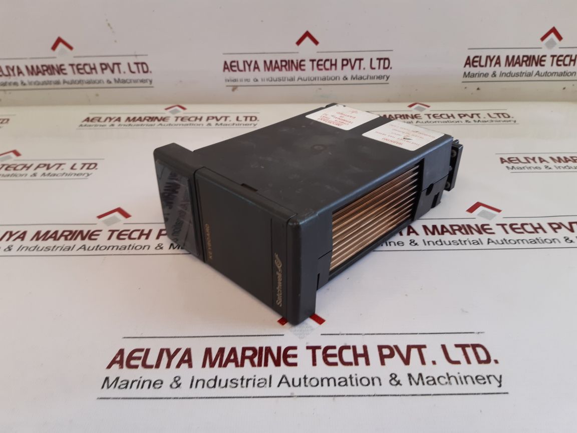 Satchwell Mmc 4701 Keyboard Controller Panel 24Vac~ 5060 Hz 8.5Va
