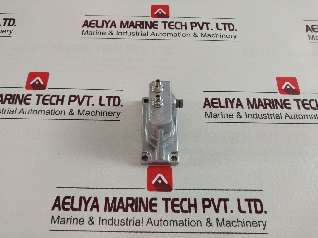 Sauer-danfoss 875 22201-002 Mechanical Actuation 155L3160111106065-d