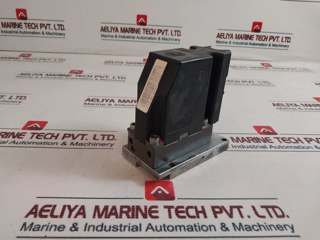 Sauer Danfoss 155G4093 Solenoid Valve 11-32Vdc