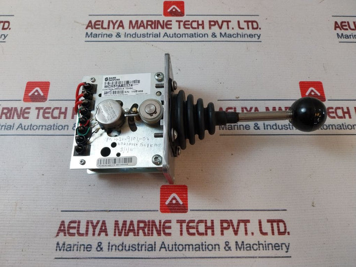 Sauer Danfoss Mch51Ab1174 Control Handle Joystick 12Vdc