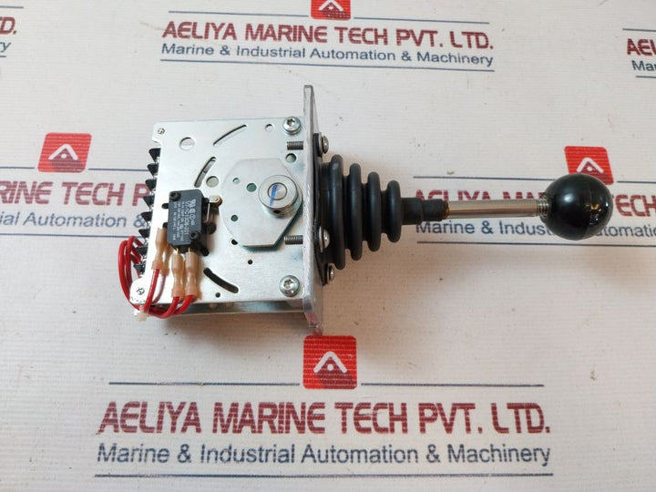 Sauer Danfoss Mch51Ab1174 Control Handle Joystick 12Vdc