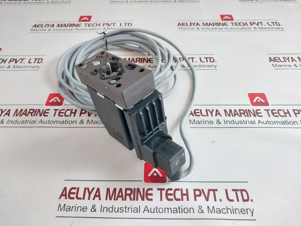 Sauer Danfoss Pveh 157B4063 Propotional Valve 11084101