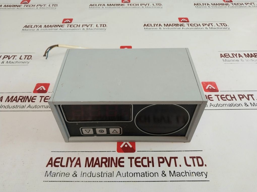 Scandinavian Micro Systems Lr 40 Digital Gyro Repeater 220Vac 110Vac 9-36Vdc