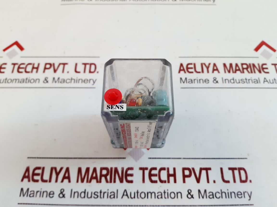 Scanning devices 110b-a photoelectric amplifier