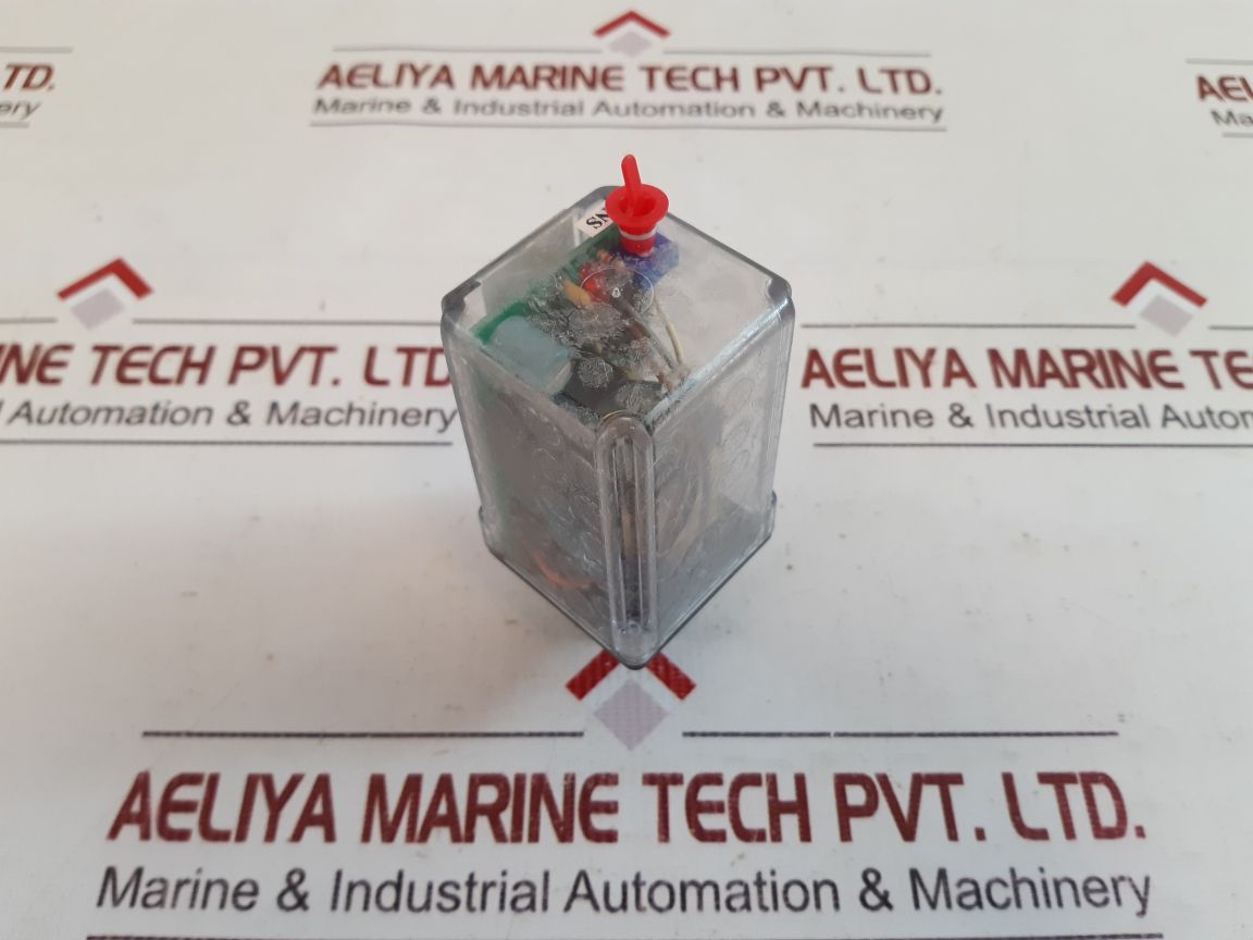 Scanning devices 110b-a photoelectric amplifier